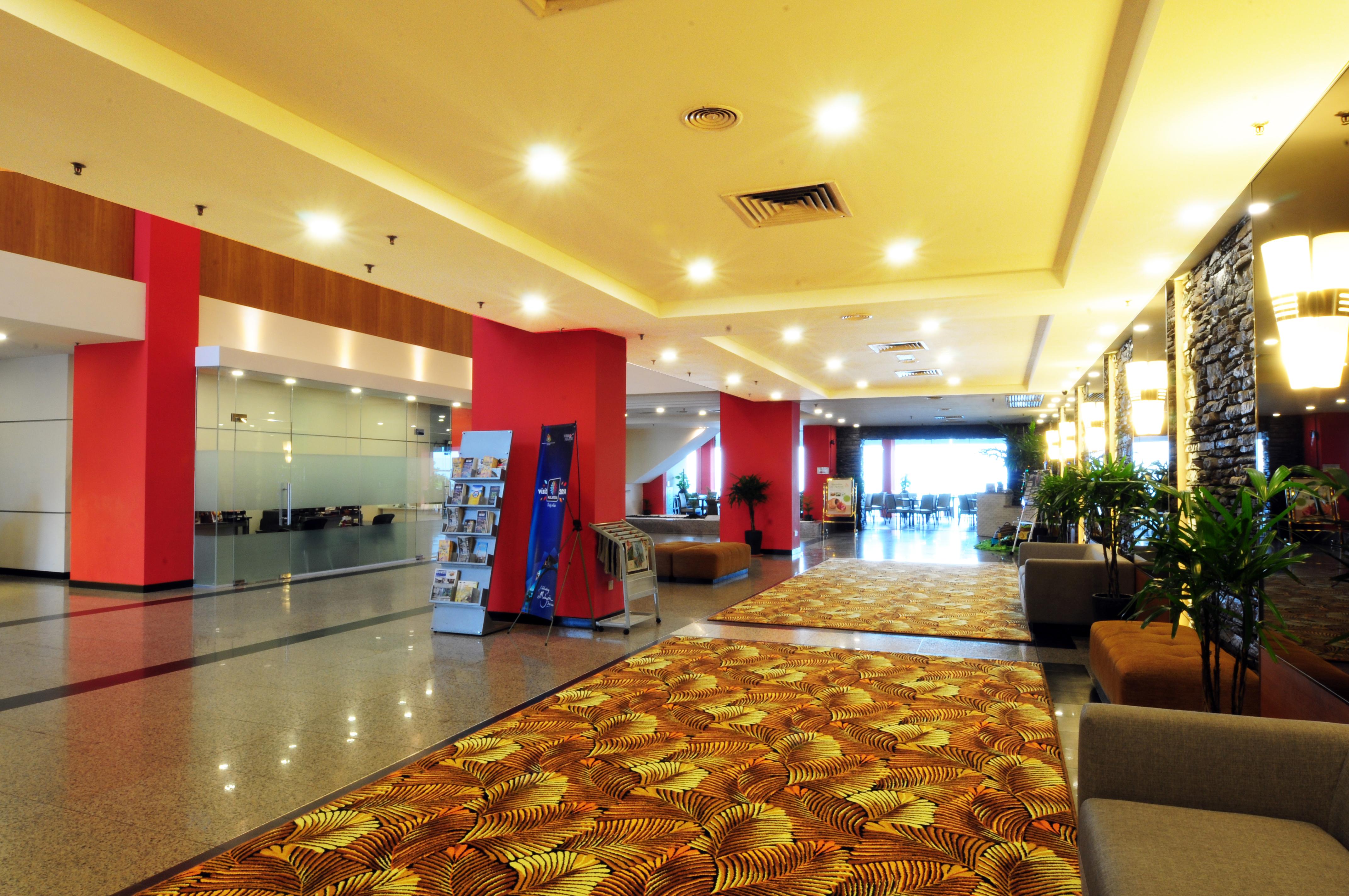 Hotel Sentral Seaview @ ​Beachfront Tanjung Bungah  Exterior foto