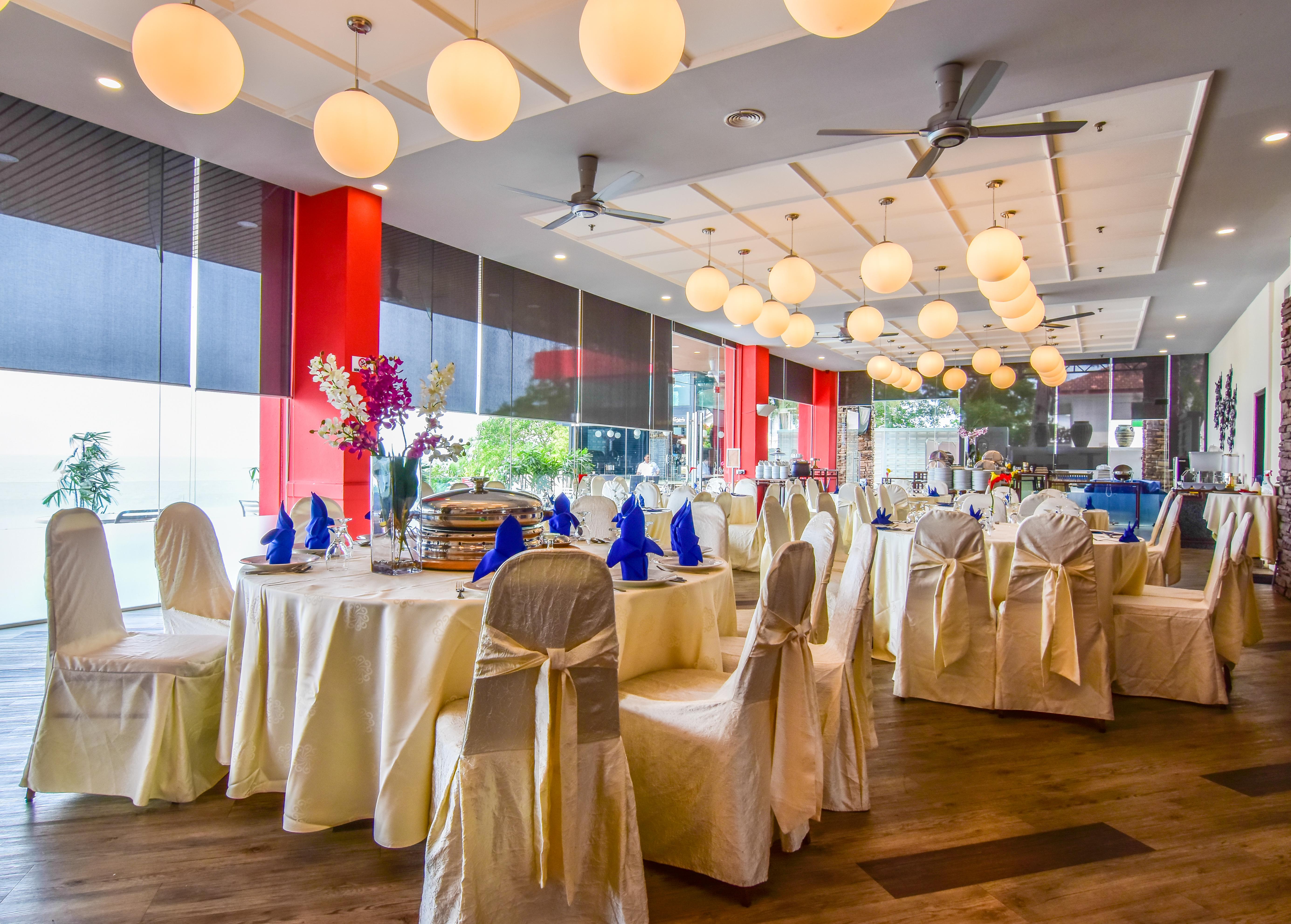 Hotel Sentral Seaview @ ​Beachfront Tanjung Bungah  Exterior foto