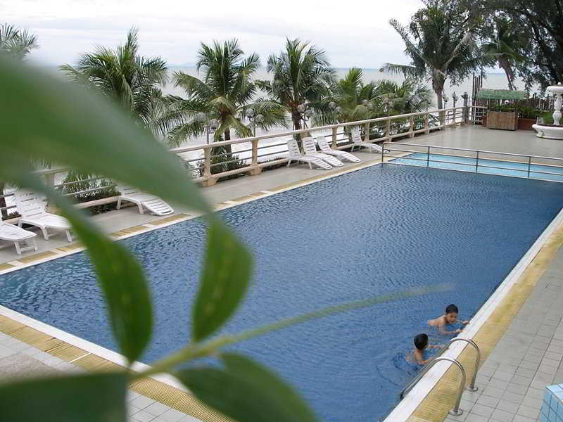 Hotel Sentral Seaview @ ​Beachfront Tanjung Bungah  Exterior foto